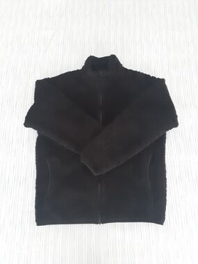 Uniqlo Fluffy Yarn Fleece Jacket